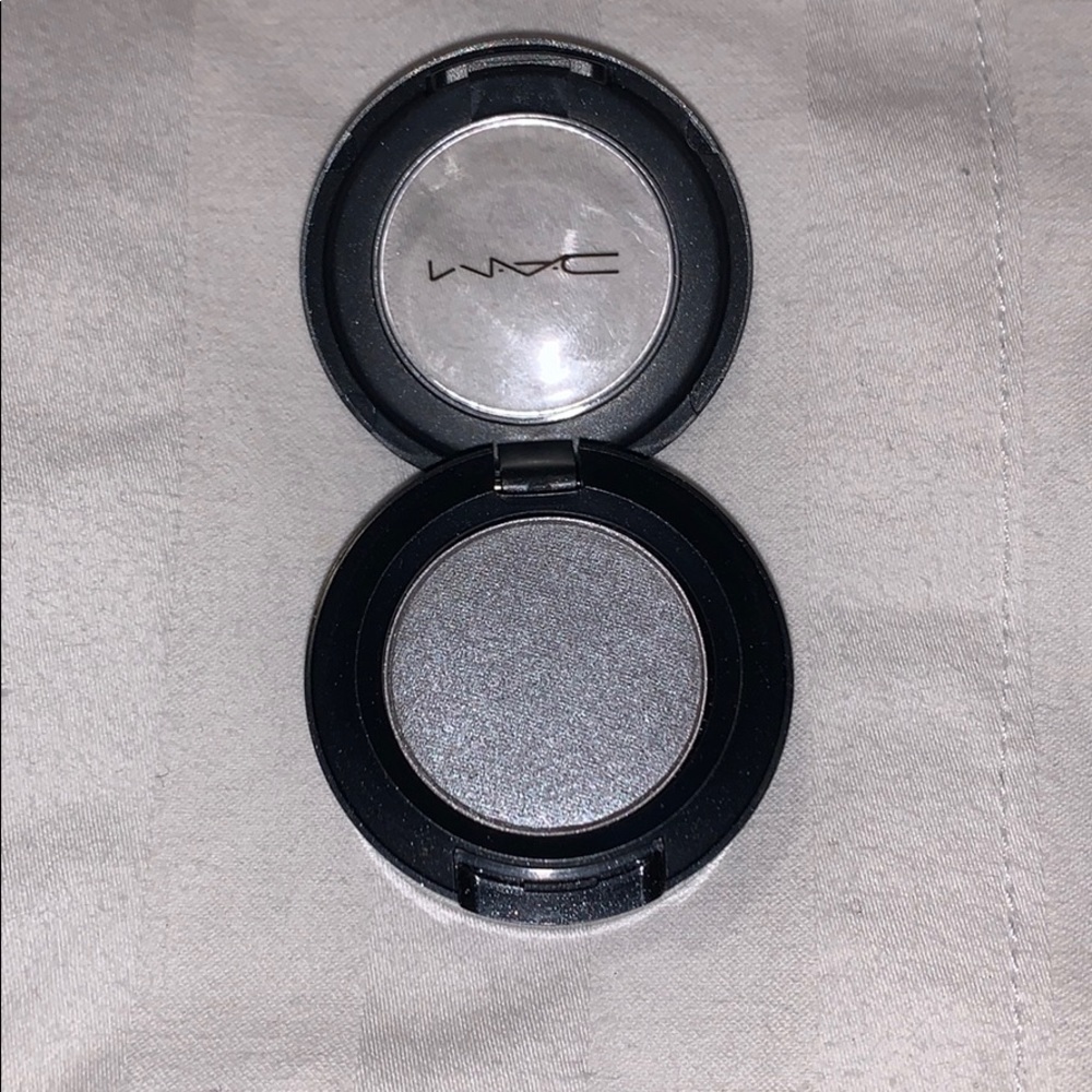 Brand New MAC Cosmetics Electra Eyeshadow